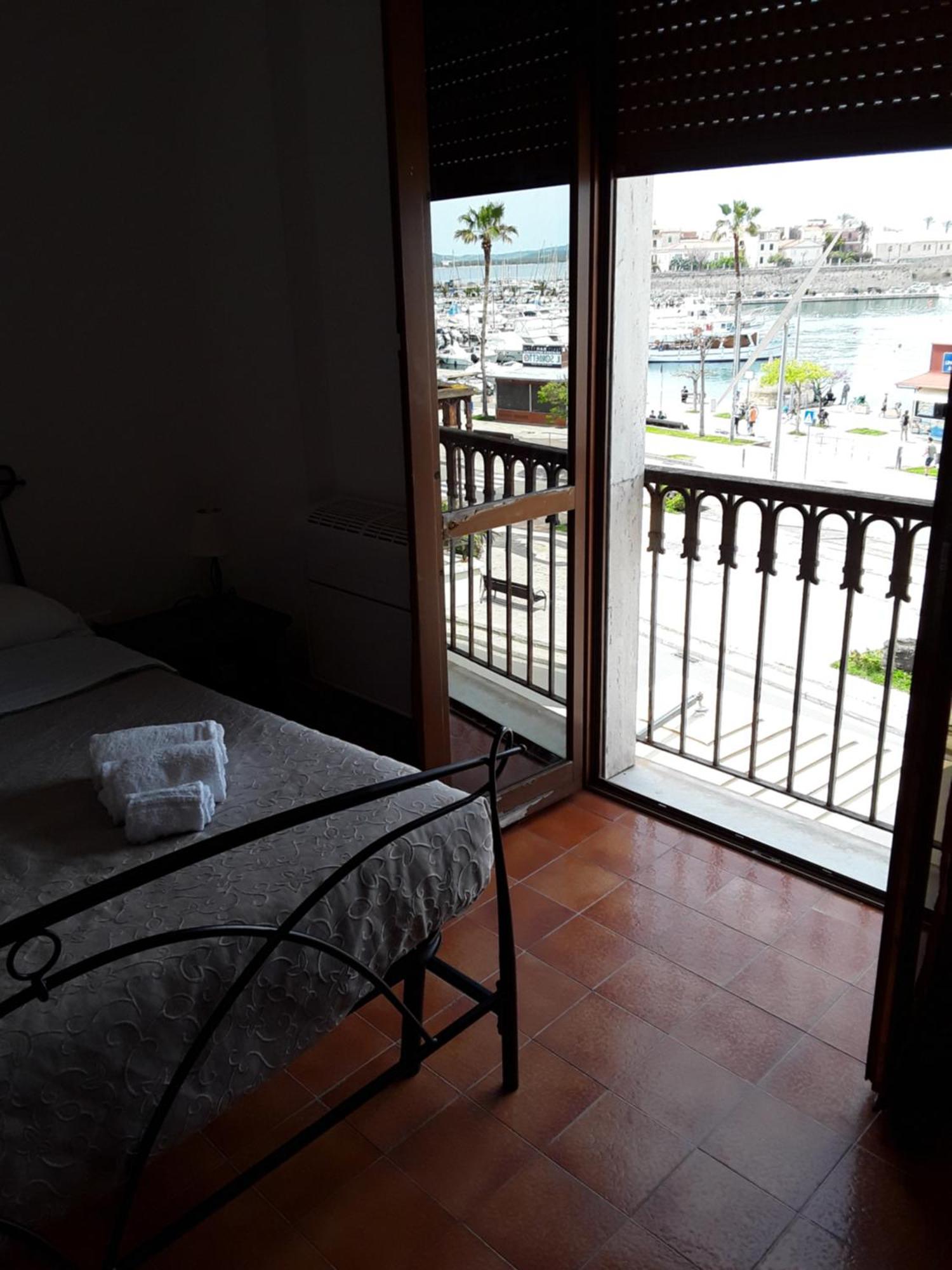 L'Aragosta Guesthouse アルゲーロ エクステリア 写真